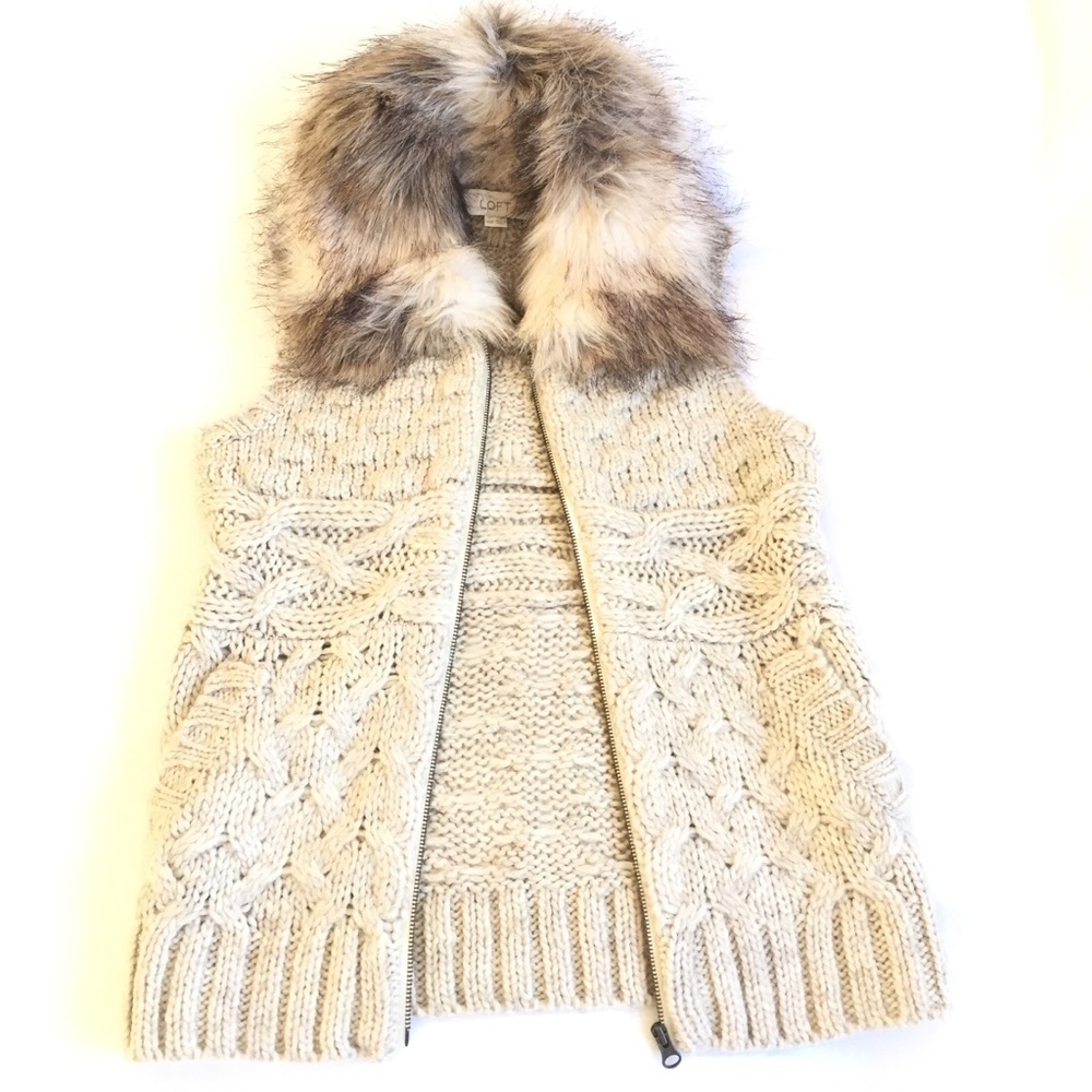 NEW Ann Taylor LOFT Sweater Vest with Fur Collar